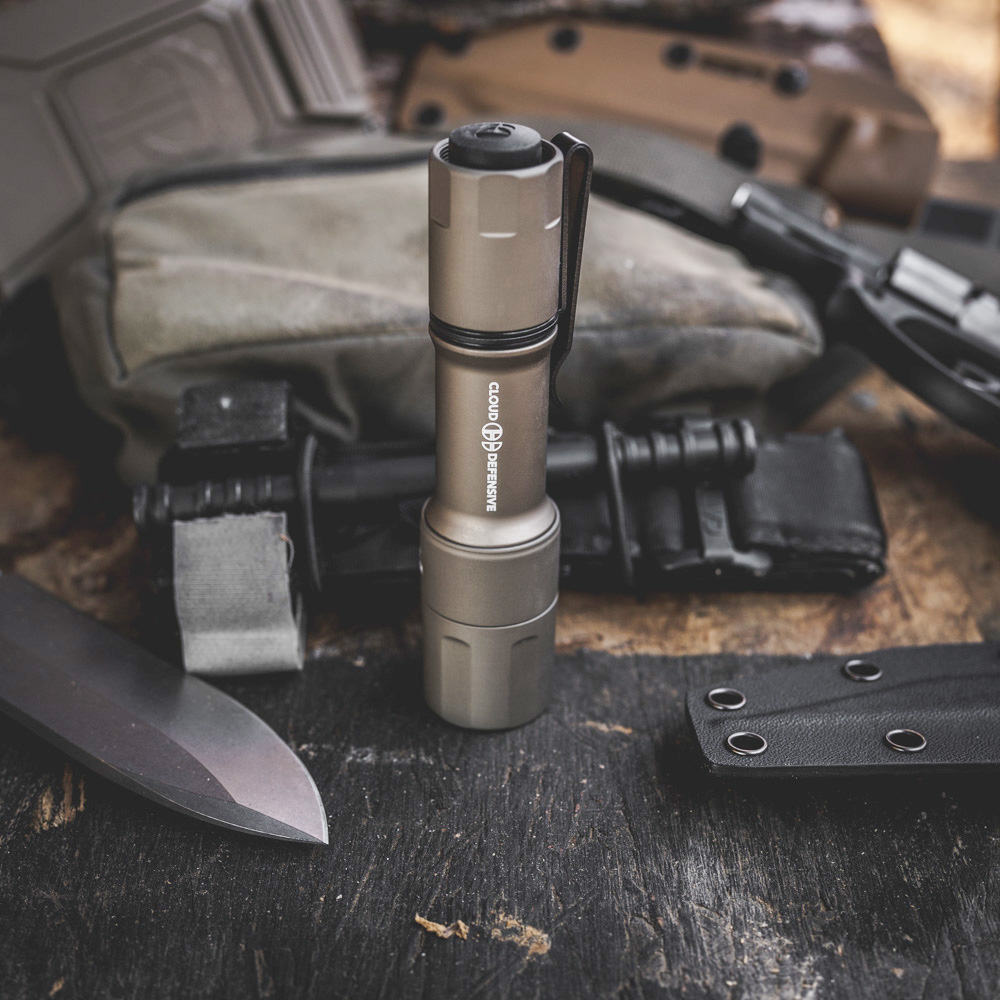 Cloud Defensive CD2007HCDFP650FDE MCH-HC Dual Fuel Flat Dark Earth Anodized Aluminum White Light 400/1100 Lumens/ 70,000/80,000 Candela