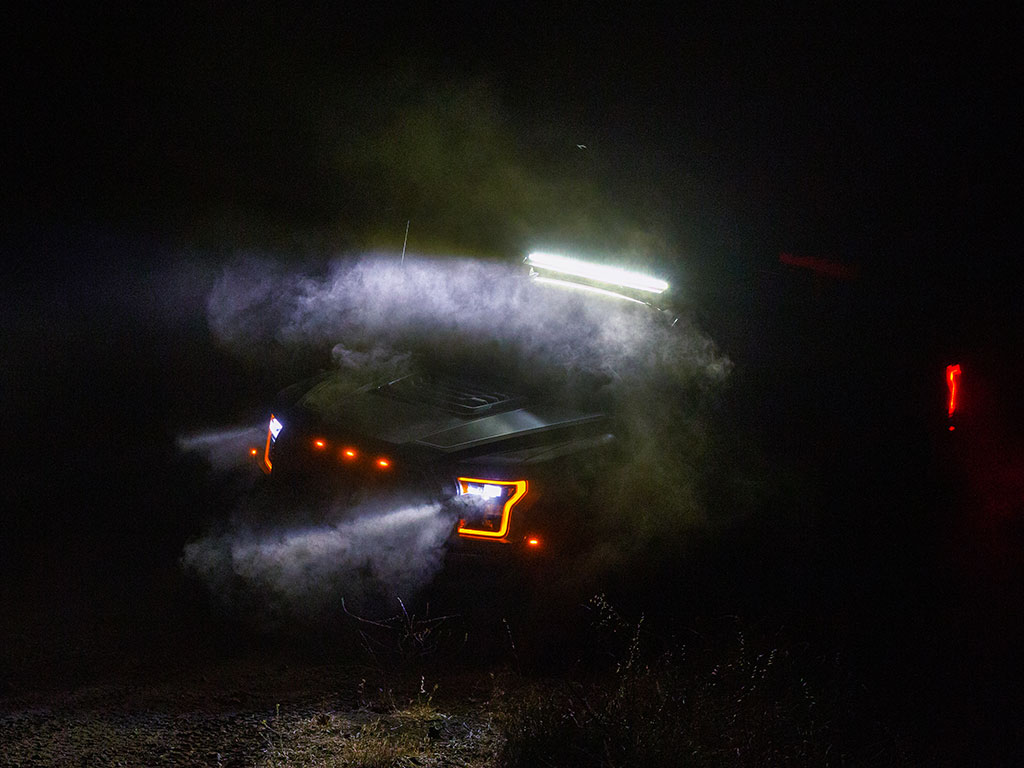 Ford F-150 Super Crew (2018-2020) Slimsport Roof Rack Kit - Lightbar ready