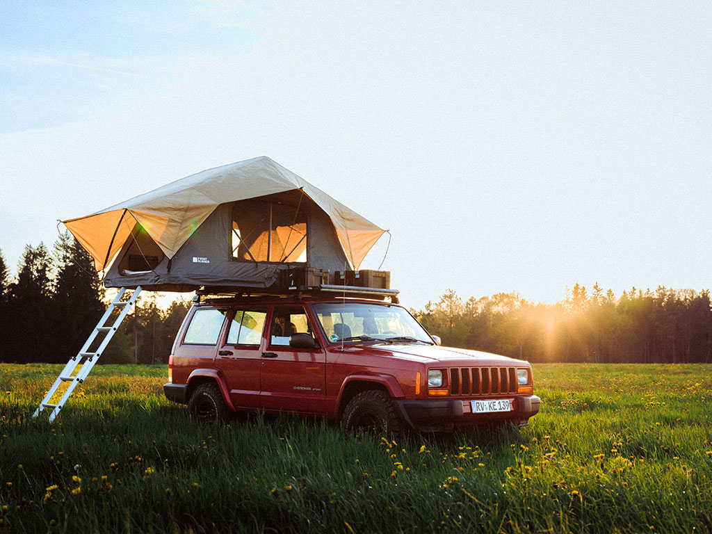 Jeep Cherokee Sport XJ Slimline II Roof Rack Kit - Tall