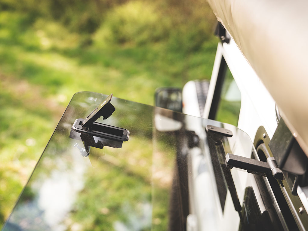 Land Rover Defender (1983-2016) Gullwing Window - Glass