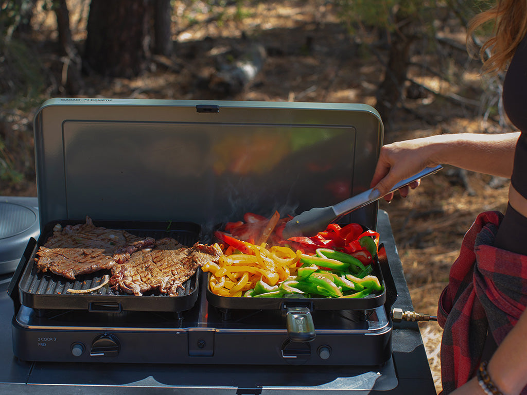 Front Runner Potjie Pot / Dutch Oven & Carrier