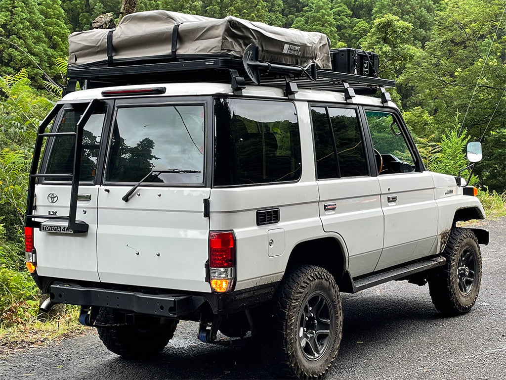 Toyota Land Cruiser 76 Ladder